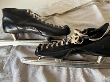 NOREN : Schaatsen Merk  : VING Maat :  45 staat : netjes  beschikbaar voor biedingen