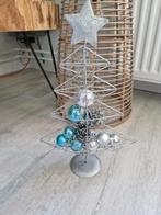 Zilverkleurige kerstboom met balletjes /decoratie / kerst, Diversen, Kerst, Ophalen of Verzenden, Zo goed als nieuw