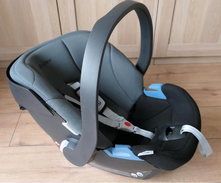 Cybex Aton Cobblestone autostoeltje + ISO-fix base, Kinderen en Baby's, Autostoeltjes, Gebruikt, Overige merken, 0 t/m 13 kg, Isofix