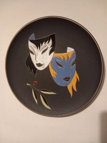 Ruscha wandbord Maske 717-2, Venetiaans masker, Bal Masqué beschikbaar voor biedingen