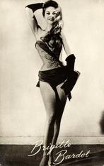 Filmster en Fotomodel Brigitte Bardot Ansichtkaart (06), Ophalen of Verzenden, 1940 tot 1960, Ongelopen, Sterren en Beroemdheden