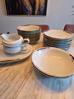 Mooi antiek servies, Ophalen