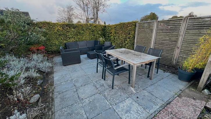 77 terrastegels van 50x50cm en 3,5m2 waaltjes en tuinset, Tuin en Terras, Tegels en Klinkers, Gebruikt, Terrastegels, Beton, 10 m² of meer