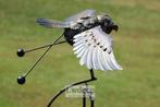 NIEUW pendel tuinsteker vogel met bewegende vleugels 125x55, Tuin en Terras, Nieuw, Ophalen of Verzenden