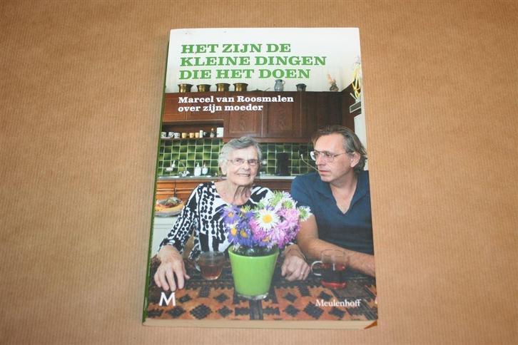 Het zijn de... - Marcel van Roosmalen over zijn moeder, Boeken, Literatuur, Gelezen, Ophalen of Verzenden