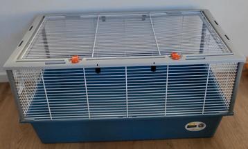 Hamsterkooi met veel accessoires  beschikbaar voor biedingen