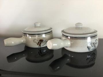 Retro (soep)kommen + handvatten + deksel, speckled stoneware beschikbaar voor biedingen