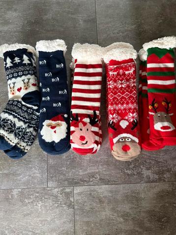 Kerst poppen, gnomen en sokken. beschikbaar voor biedingen