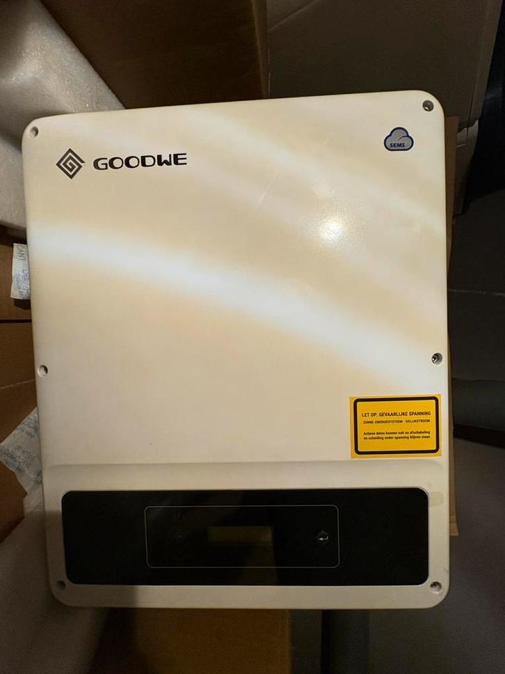 GoodWe omvormer GW3000D-NS, Doe-het-zelf en Verbouw, Zonnepanelen en Toebehoren, Zo goed als nieuw, Overige typen, Ophalen of Verzenden