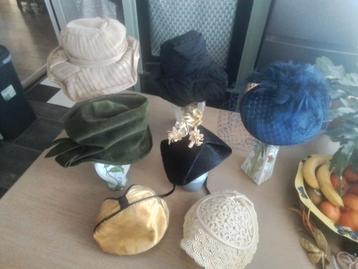 7 oude en vintage hoedjes beschikbaar voor biedingen