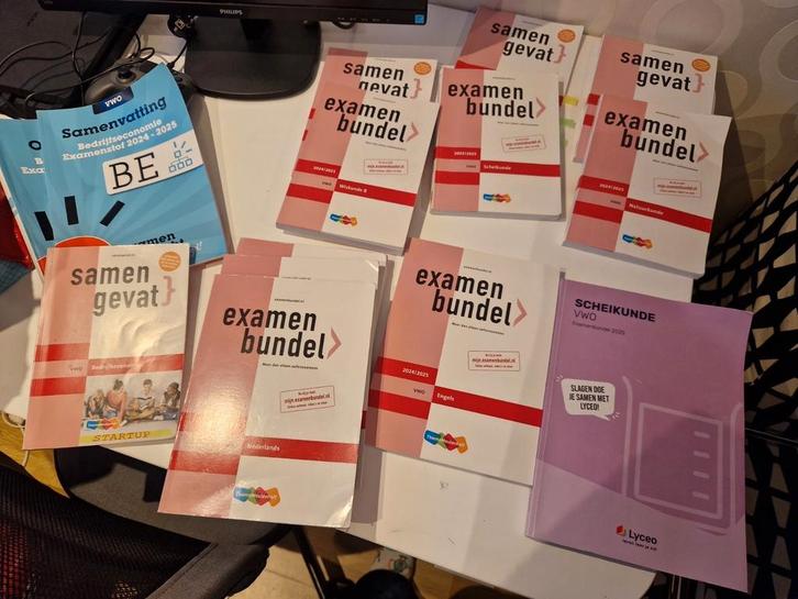 Examenbundel en Samengevat en extra's VWO, Boeken, Schoolboeken, Zo goed als nieuw, VWO, Ophalen of Verzenden