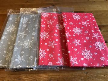 Vintage kerstkleed, kerstkleden tafelkleed papier 4 x NIEUW beschikbaar voor biedingen