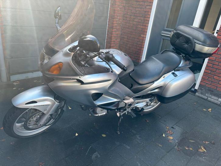 Honda Deauville Toermotor, Motoren, Motoren | Honda, Particulier, Toermotor, 2 cilinders, Motorrijbewijs A, Cardan-aandrijving