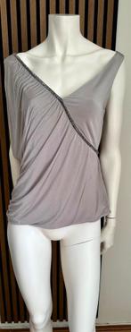 Guess Asymmetrische Top – Maat M – Elegant & Chique, Maat 38/40 (M), Guess, Ophalen of Verzenden, Zo goed als nieuw