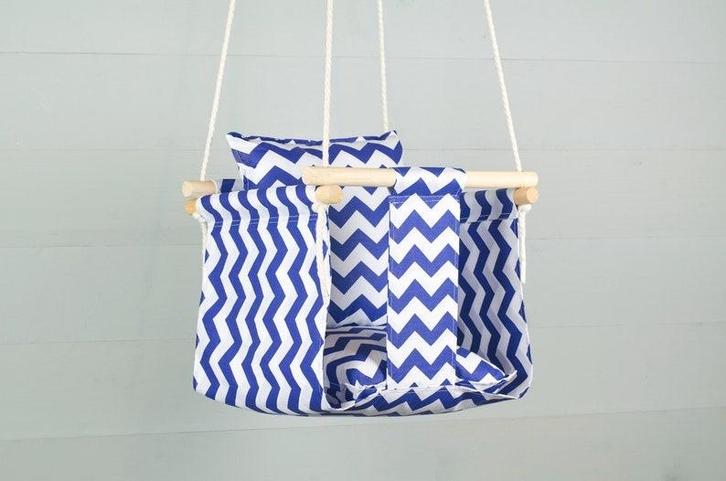 Baby Schommelstoel / Hangstoel, Kinderen en Baby's, Kinderkamer | Overige Meubels, Zo goed als nieuw, Stoel, Ophalen