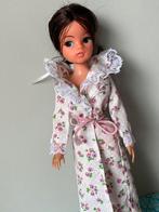 Vintage Pedigree Sindy pop ‘80 s met uitzet niet Barbie, Verzamelen, Poppen, Verzenden, Gebruikt, Pop
