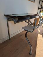 Vintage bureau/ lessenaar, Huis en Inrichting, Bureaus, Ophalen, Gebruikt, Bureau