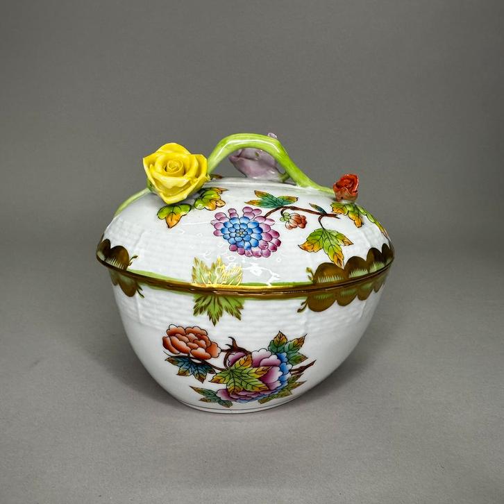 Herend Hongarije porseleinen bonbonnière Queen Victoria, Antiek en Kunst, Antiek | Porselein, Ophalen of Verzenden