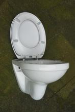 Sphinx (hang) wc pot met deksel, Doe-het-zelf en Verbouw, Ophalen, Zo goed als nieuw, Toilet