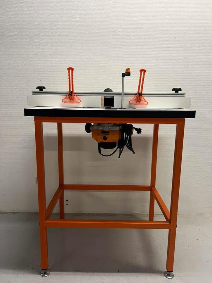 CMT freestafel set compleet, Doe-het-zelf en Verbouw, Gereedschap | Overige machines, Zo goed als nieuw, Ophalen