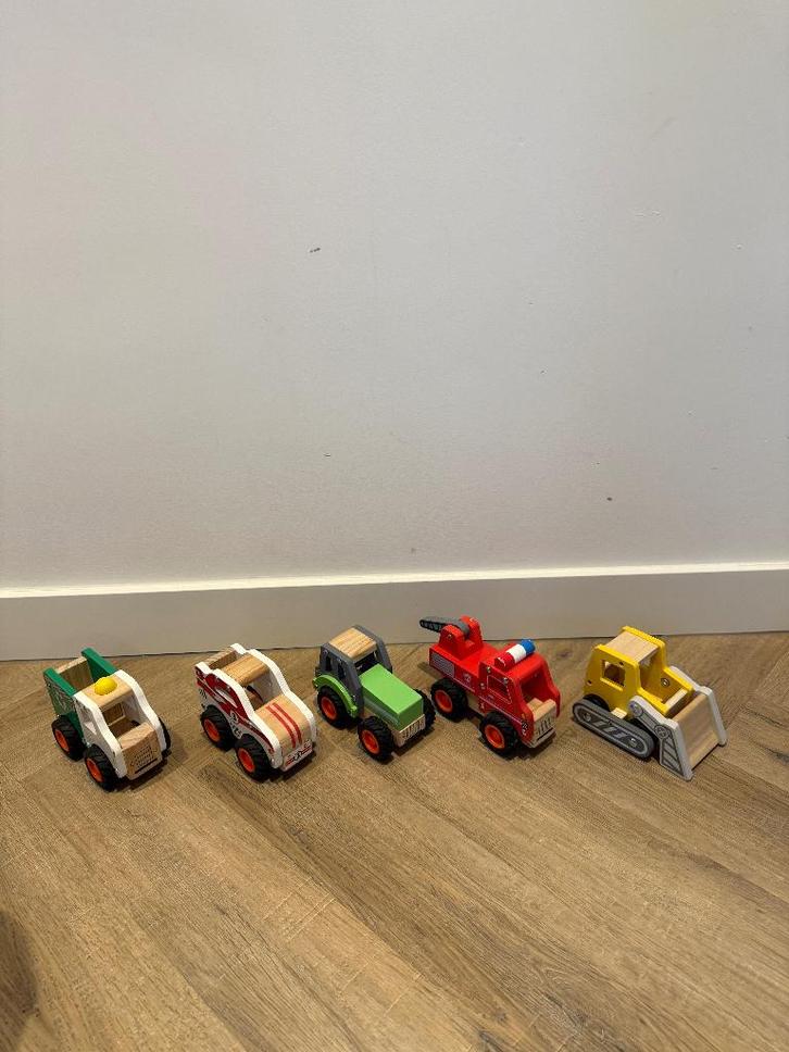 Heel goed 5x grote houten auto shovel brandweer trekker set, Kinderen en Baby's, Speelgoed | Houten speelgoed, Zo goed als nieuw