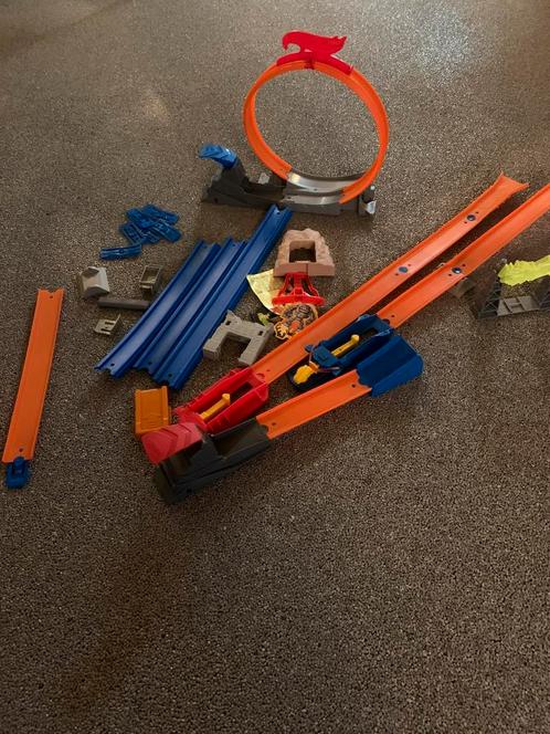 HotWheels Diverse losse onderdelen en autootjes, Kinderen en Baby's, Speelgoed | Racebanen, Zo goed als nieuw, Handmatig, Hot Wheels