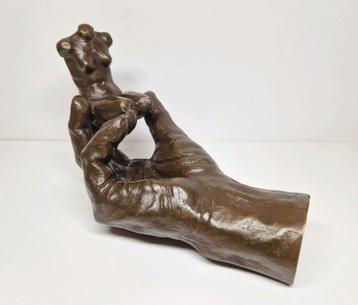 The Hand of God (1917) bronzen sculptuur, A. Rodin. beschikbaar voor biedingen