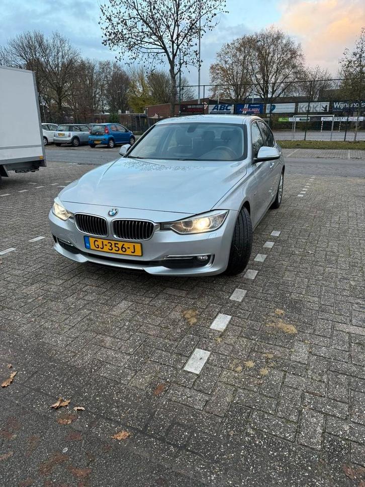 Bmw 320D Efficient Dynamics Edition Luxury. Automaat met NAP, Auto's, BMW, Particulier, 3-Serie, Diesel, Sedan, Automaat, Zilver of Grijs