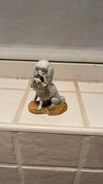 Vintage poedel hondje (mini) met varkentjes in het mandje, Antiek en Kunst, Antiek | Porselein, Ophalen of Verzenden