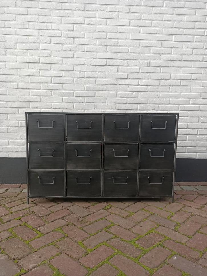 Industriële Ladekast - Stoer en Praktisch!, Huis en Inrichting, Kasten | Dressoirs, Gebruikt, 100 tot 150 cm, 25 tot 50 cm, Met lade(s)