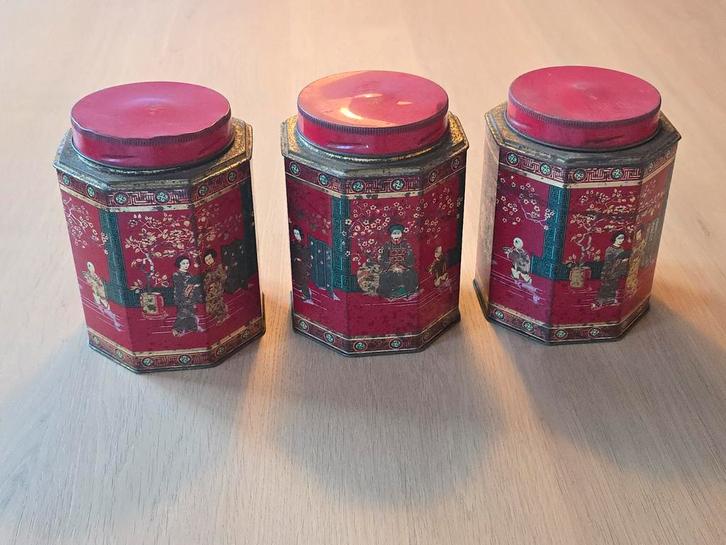3 antieke Chinezen gelithografeerde Thee Koffie blikken €25, Verzamelen, Blikken