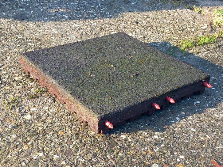159 Rubber tegels 50x50x6, Tuin en Terras, Tegels en Klinkers, Gebruikt, Overige typen, Rubber, 10 m² of meer, Ophalen