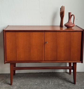 Vintage Bartels dressoir — teak — Duits design jaren ’60 beschikbaar voor biedingen