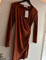 By Swan glitter jurk brons, maat S, Kleding | Dames, Jurken, Overige kleuren, Nieuw, Ophalen of Verzenden, Knielengte