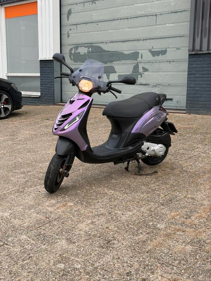 Zip Sp iget brom 2020 originele Sp vorvoork, Fietsen en Brommers, Scooters | Piaggio, Zo goed als nieuw, Zip, Maximaal 45 km/u