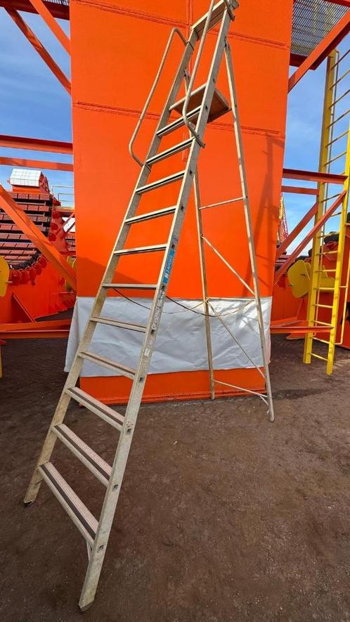 Zarges 12 treden, Doe-het-zelf en Verbouw, Ladders en Trappen, Gebruikt, 4 meter of meer, Ophalen