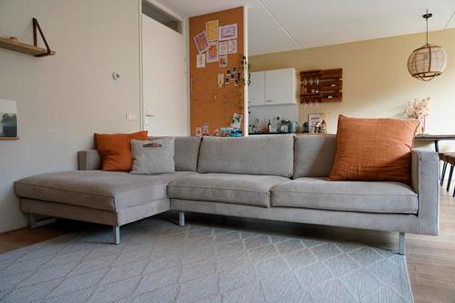 By SIDDE hoekbank Mads in Taupe Grey, Huis en Inrichting, Banken | Complete zithoeken, Zo goed als nieuw, Ophalen