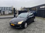 Hyundai i30 1.6 I Cvvt 5DR 2011 Zwart, Auto's, Voorwielaandrijving, Euro 5, Stof, 4 cilinders