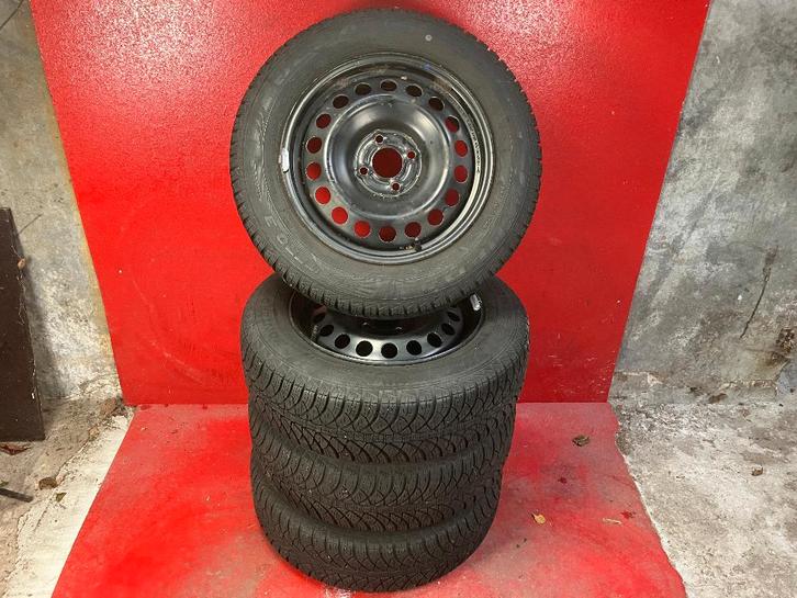 Winterbanden Dacia Sandero / Renault Clio 185/65R15 Fulda, Auto-onderdelen, Banden en Velgen, Banden en Velgen, Winterbanden, 15 inch