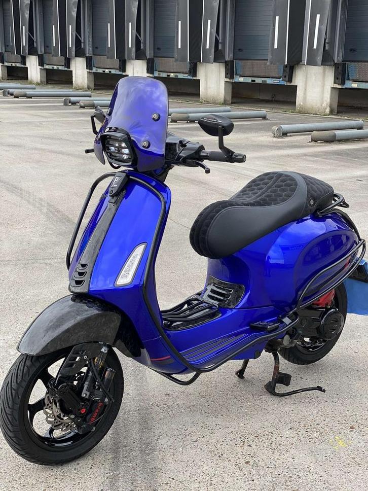 Vespa sprint 4t4v 45km 80cc, Fietsen en Brommers, Scooters | Vespa, Zo goed als nieuw, Overige modellen, Benzine, Ophalen