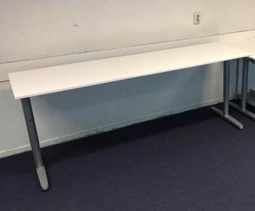 IKEA bureau BEKANT wit, ruim en variabel in te delen