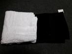 2 st handdoek 50 x 100 cm , zwart en wit , nieuw, Nieuw, Ophalen of Verzenden, Handdoek, Zwart