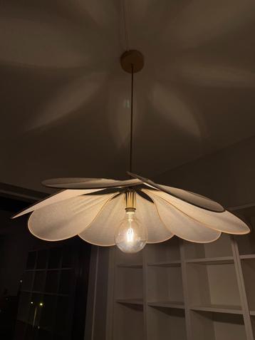 Georges Store beige hanglamp bloem beschikbaar voor biedingen