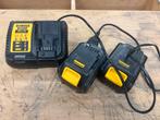 DeWalt Snellader + 2x 4.0Ah Batterijen, Ophalen of Verzenden, Gebruikt