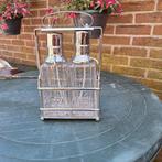 Vintage retro Drankflessen in metalen houder [gispen?], Ophalen of Verzenden