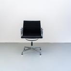 16x Vitra Eames EA 108 Zwart Hopsak - Chroom, Ophalen of Verzenden, Zo goed als nieuw, Zwart, Metaal
