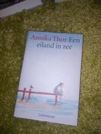 Annika Thor - Een eiland in zee, Boeken, Ophalen of Verzenden, Fictie algemeen, Zo goed als nieuw, Annika Thor