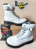 Dr. Martens 1460 Pascal Chain, White Sendal Maat: 37 UK4, Kleding | Dames, Schoenen, Nieuw, Lage of Enkellaarzen, Ophalen of Verzenden