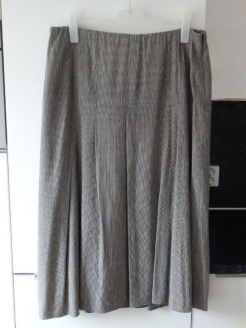 Prachtige rok Ulla Popken ecru met zwart streepje, m 48 zgan, Kleding | Dames, Rokken, Zo goed als nieuw, Maat 46/48 (XL) of groter