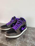 Air Jordan 1 Mid Purple Mocha maat 42, Kleding | Heren, Schoenen, Overige kleuren, Nike, Ophalen of Verzenden, Sneakers of Gympen
